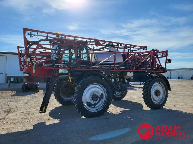 Image of Case IH 3330 Patriot equipment image 2