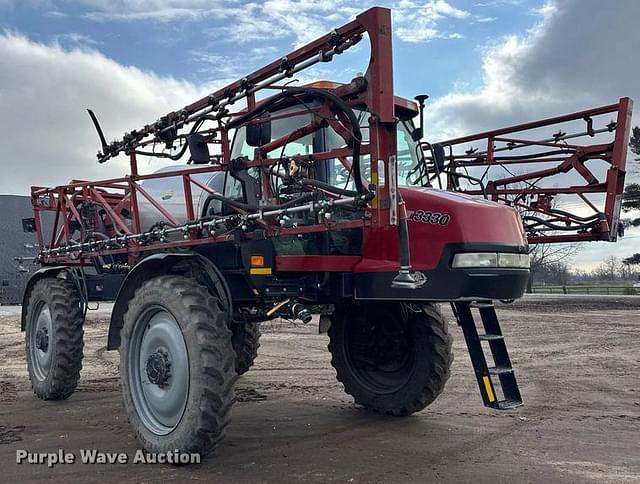 Image of Case IH 3330 Patriot equipment image 2