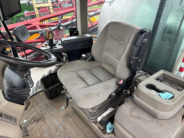 Image of Case IH Patriot 4430 equipment image 4