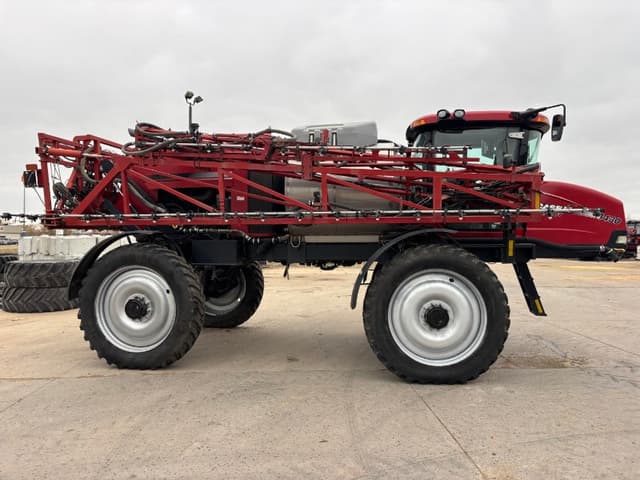 Image of Case IH Patriot 4430 equipment image 2