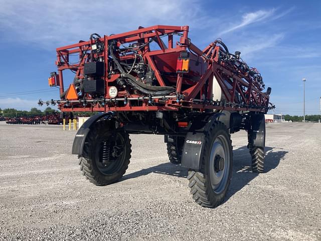 Image of Case IH Patriot 4430 equipment image 2