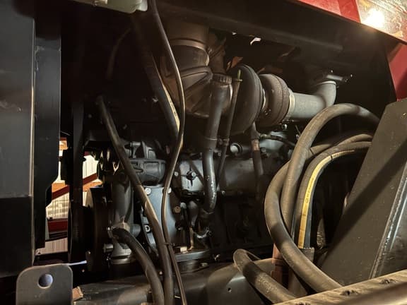 Image of Case IH Patriot 4430 equipment image 3