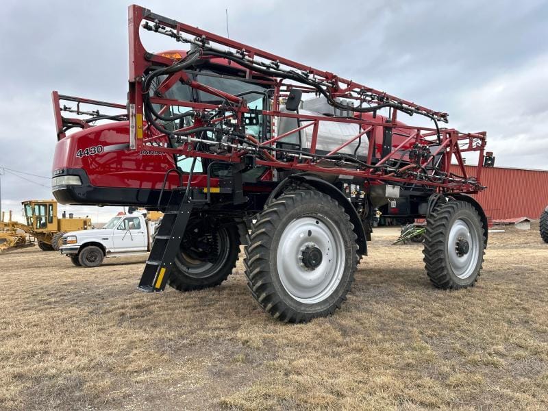 Main image Case IH Patriot 4430