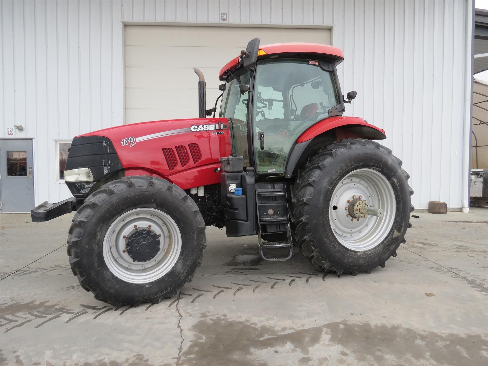 2013 Case IH Puma 170 Equipment Image0