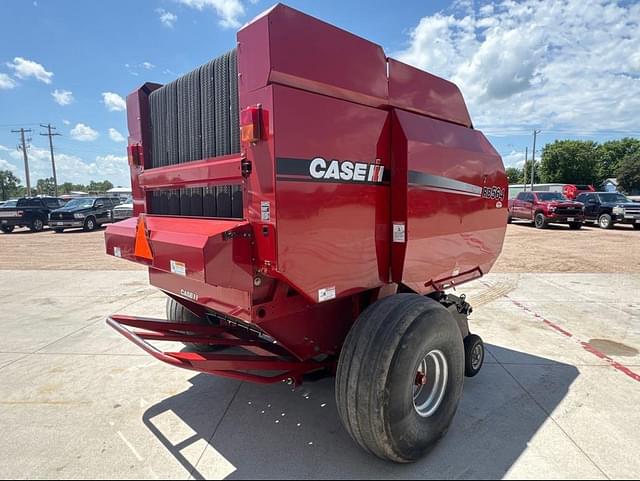 Image of Case IH RB564 equipment image 4