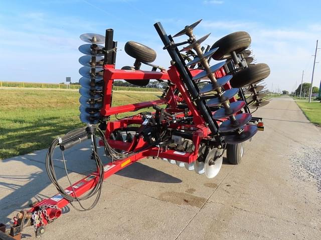 Thumbnail image Case IH 340 1