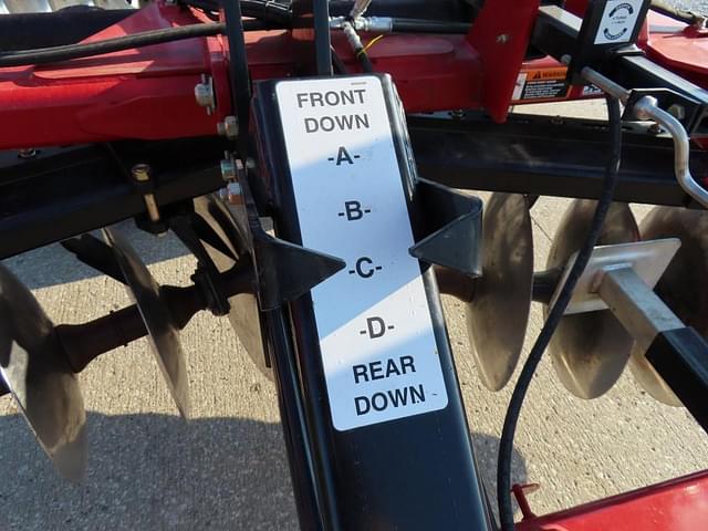 Thumbnail image Case IH 340 8