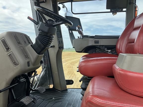Image of Case IH Steiger 550 Quadtrac equipment image 1