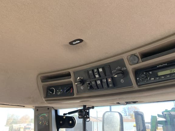 Image of Case IH Steiger 600 Quadtrac equipment image 4