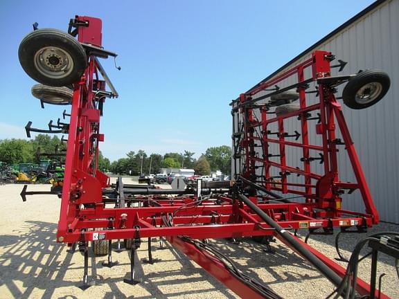 Image of Case IH Tigermate 200 equipment image 4