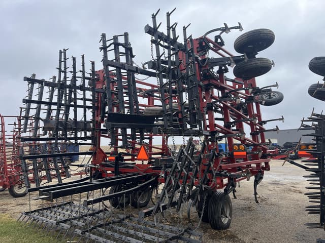 Image of Case IH Tigermate 200 equipment image 4