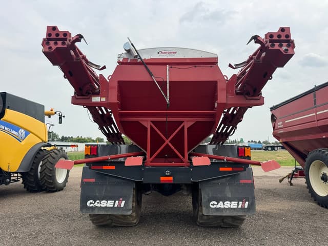Image of Case IH Titan 3530 equipment image 3