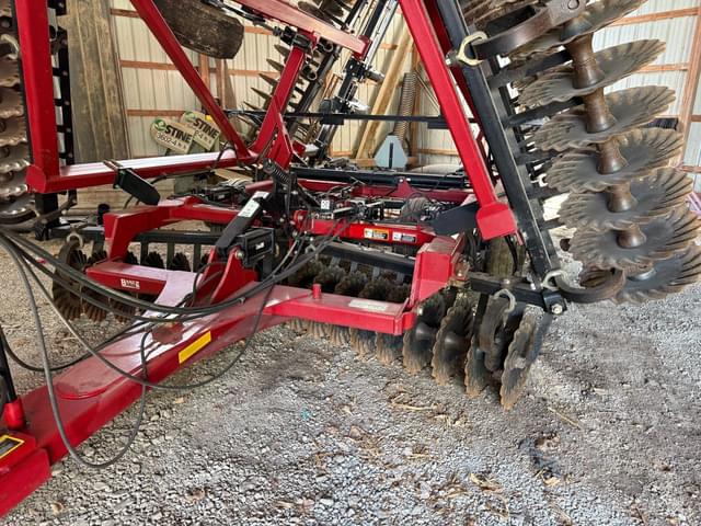 Image of Case IH 330 Turbo Till equipment image 3