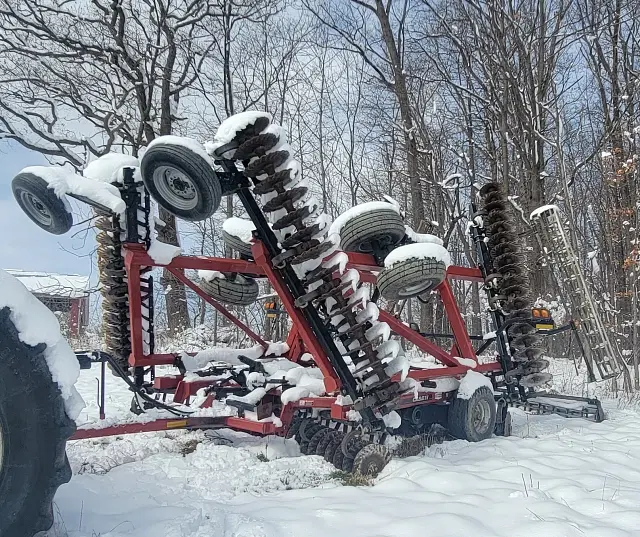 Image of Case IH 330 Turbo Till equipment image 3