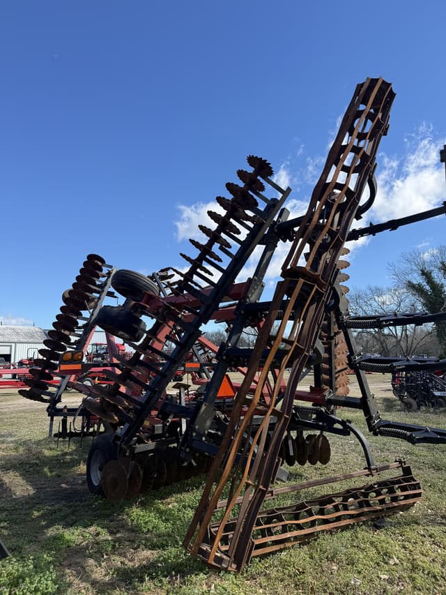 Image of Case IH 330 Turbo Till equipment image 4