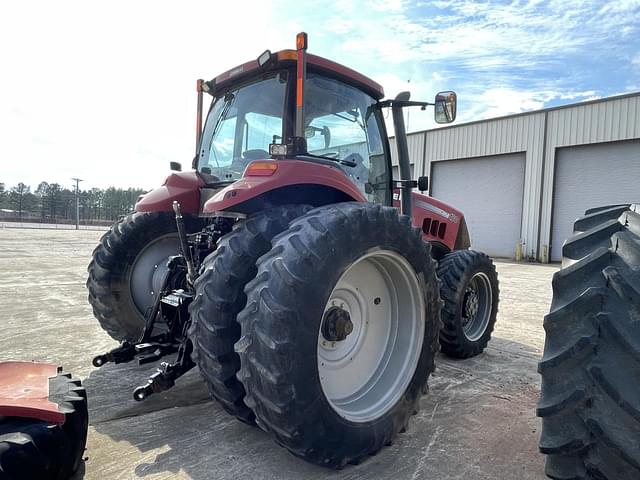 Image of Case IH Magnum 180 equipment image 4