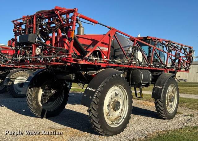 Image of Case IH 3330 Patriot equipment image 4