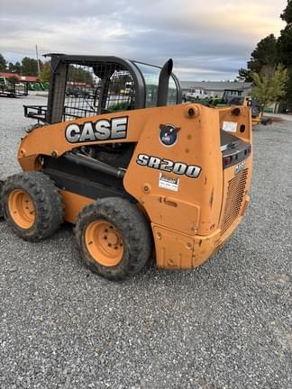 Image of Case SR200 equipment image 3