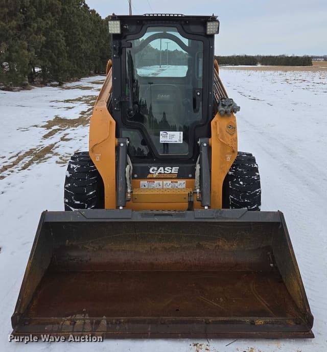 Image of Case SR200 equipment image 1