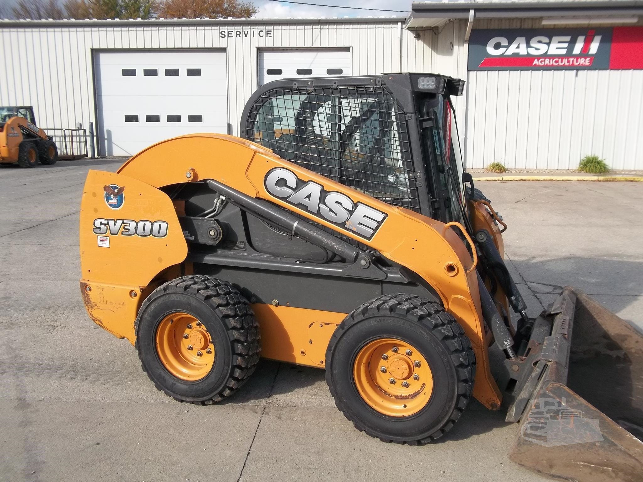 2013 Case SV300 Equipment Image0