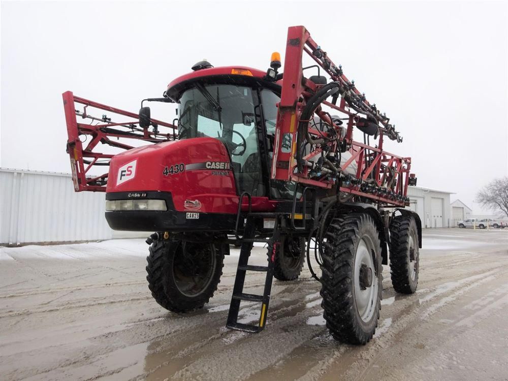 Main image Case IH Patriot 4430
