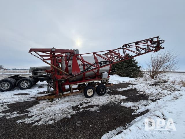 Image of Case IH 610 equipment image 3