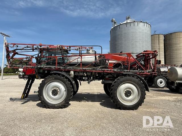 Image of Case IH 3330 Patriot equipment image 1