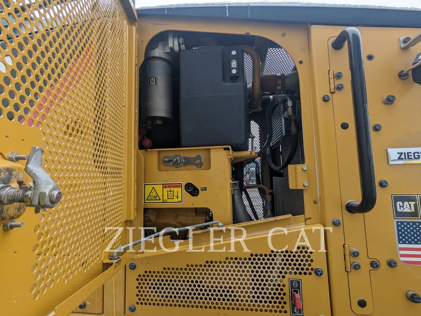 2013 Caterpillar 14M Equipment Image0