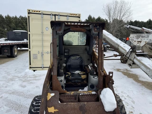 Image of Caterpillar 226B equipment image 3