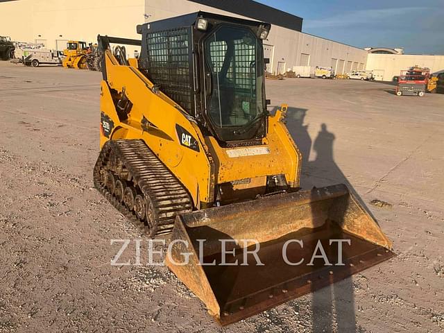 Image of Caterpillar 257B3 equipment image 3