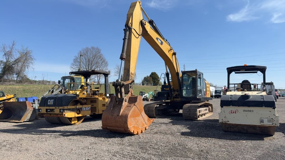 Image of Caterpillar 329EL Primary image