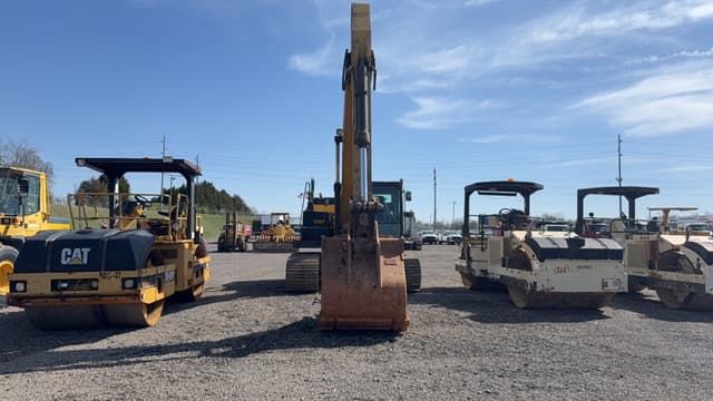 Image of Caterpillar 329EL equipment image 1