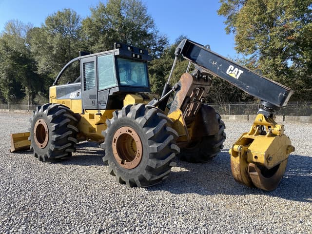 Image of Caterpillar 525C equipment image 1