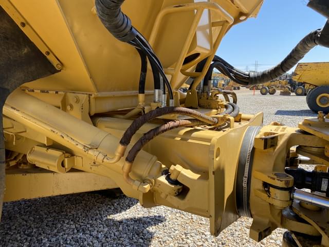 Image of Caterpillar 740B equipment image 4