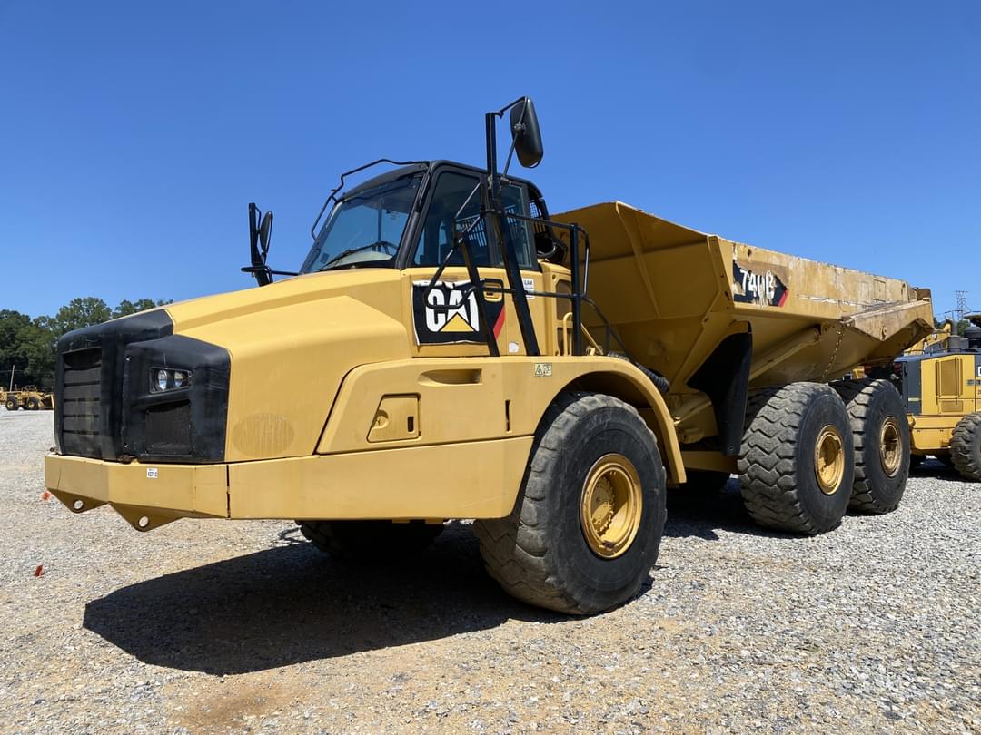 Image of Caterpillar 740B Primary image
