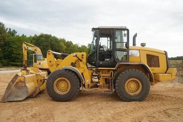 Image of Caterpillar 938K equipment image 1