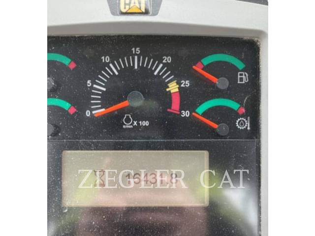 Image of Caterpillar 966K equipment image 4