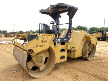 Main image Caterpillar CB64