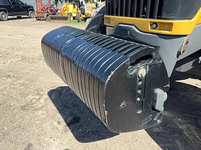 Image of Challenger MT655D equipment image 4