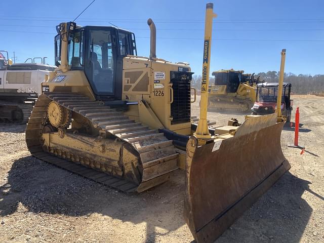 Image of Caterpillar D6N LGP equipment image 3