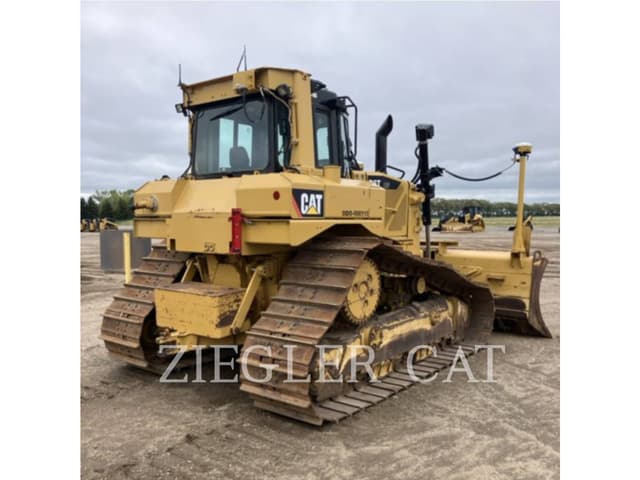 Image of Caterpillar D6TVP equipment image 2