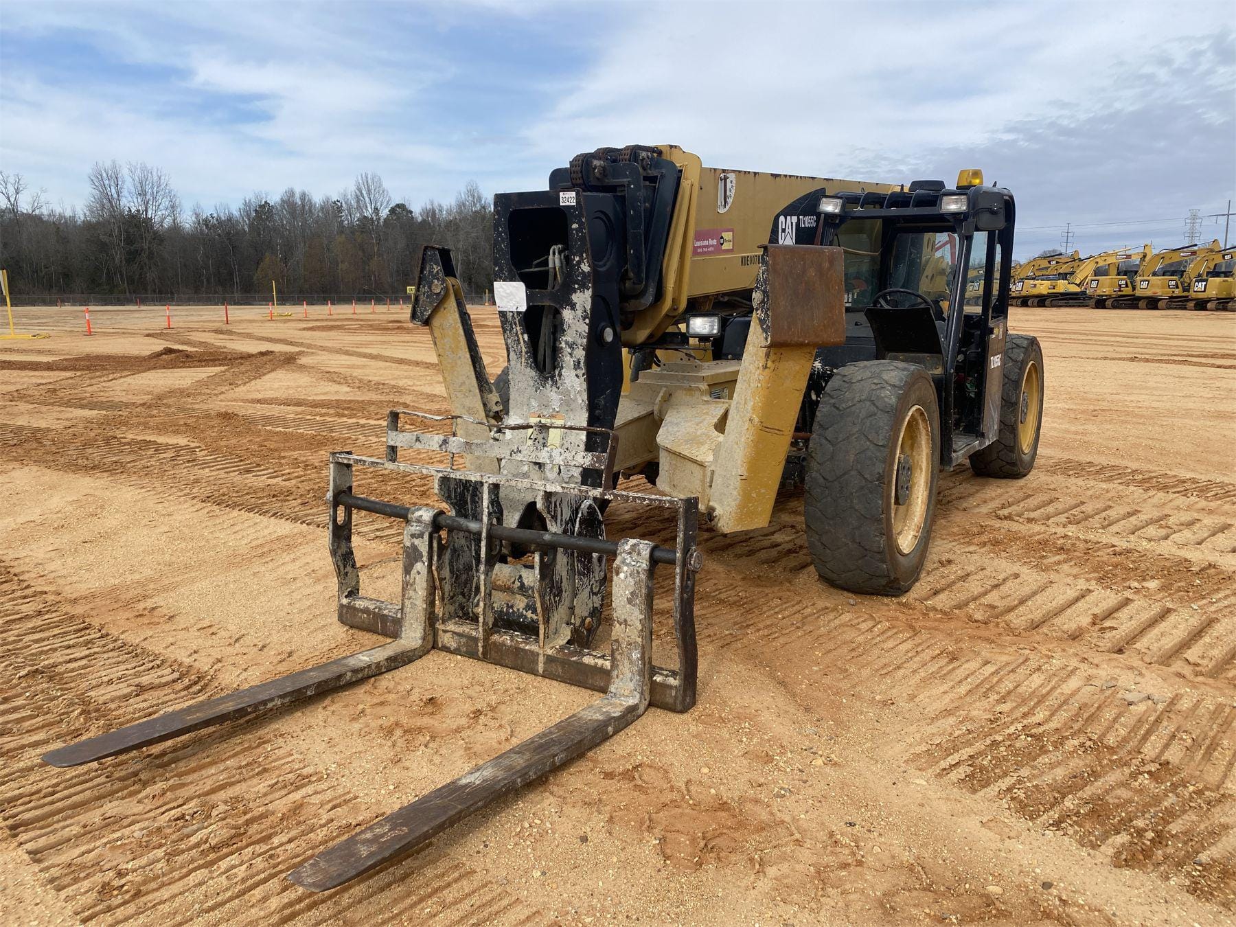 Main image Caterpillar TL1055C