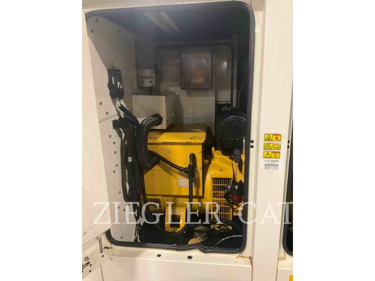 2013 Caterpillar XQ30 Equipment Image0