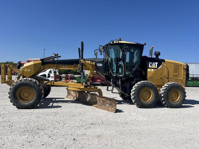 Image of Caterpillar 12M2 equipment image 2