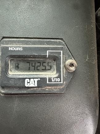 Image of Caterpillar 236 equipment image 2