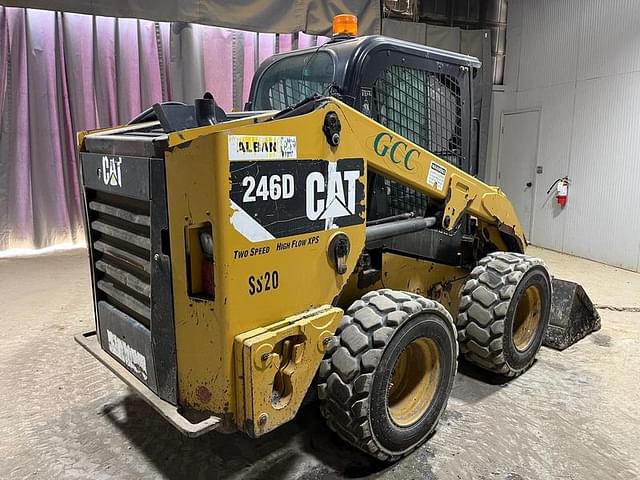 Image of Caterpillar 246D equipment image 4