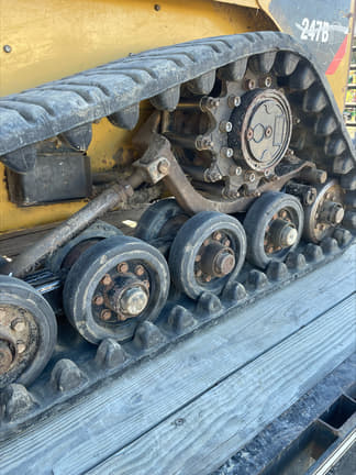 Image of Caterpillar 247B3 equipment image 2