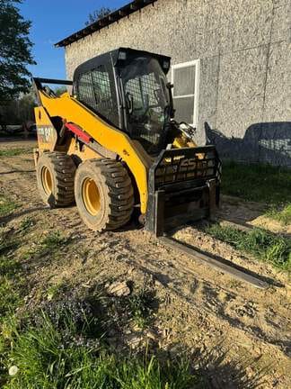 Main image Caterpillar 272D