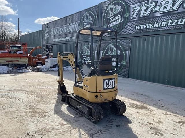 Image of Caterpillar 301.7D CR equipment image 1