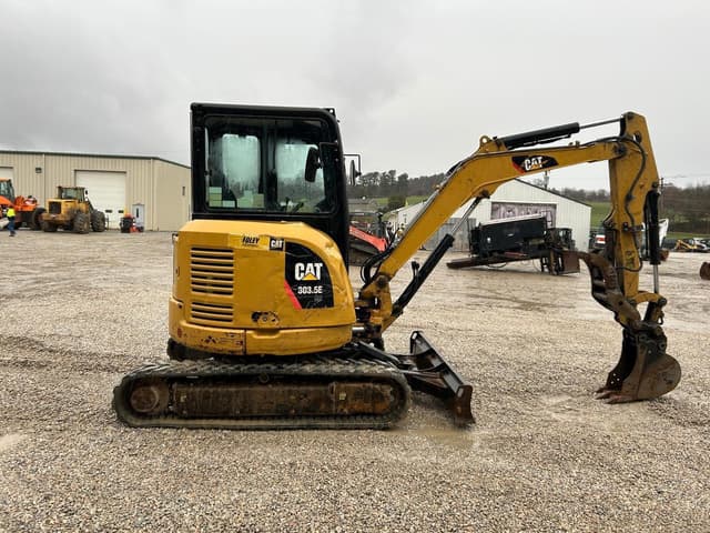 Image of Caterpillar 303.5E CR equipment image 4
